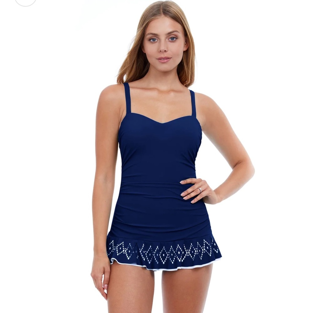 Profile by Gottex Laser Cut D-Cup one pc